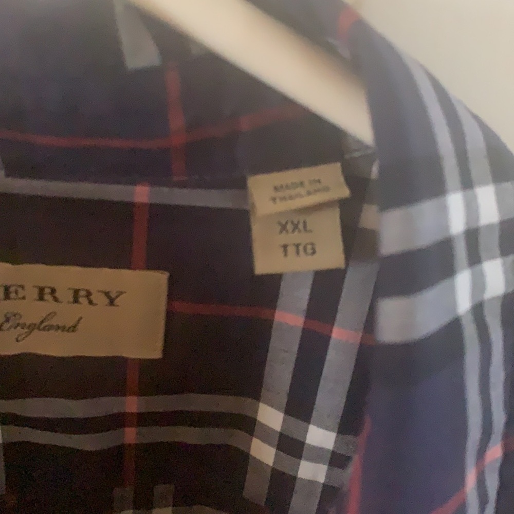 Burberry - Picture 3 of 7